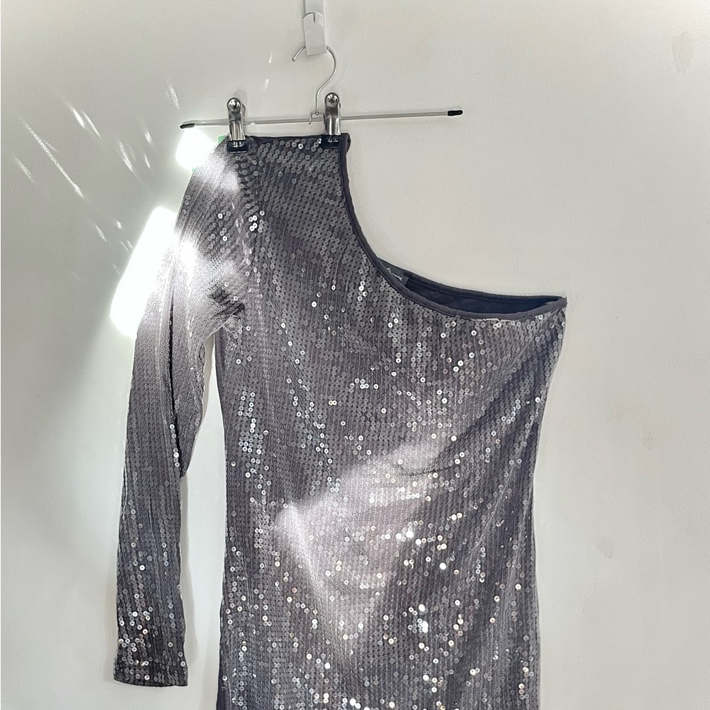 FOREVER 21 party dress • one shoulder • sequin